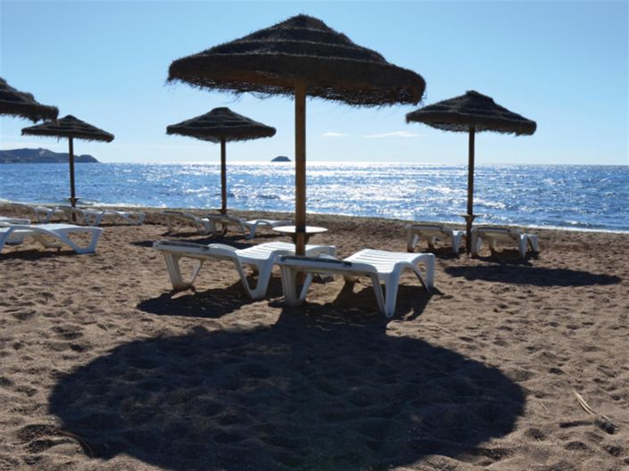 Image No.20-3 Bed Property for sale