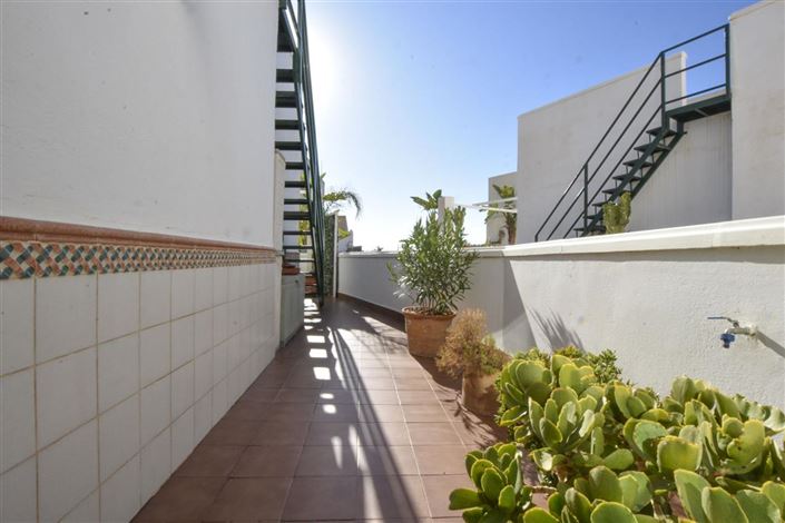 Image No.20-2 Bed Apartment for sale