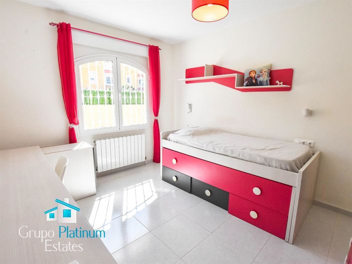 Image No.15-5 Bed Villa for sale