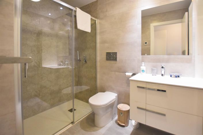 Image No.14-2 Bed Apartment for sale