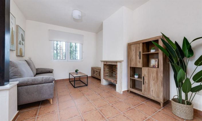 Image No.10-3 Bed Villa for sale