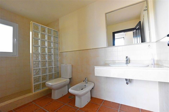 Image No.15-3 Bed Villa for sale