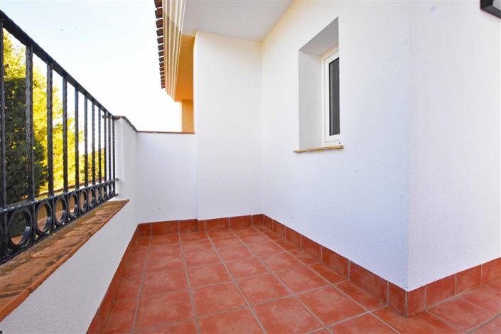 Image No.17-3 Bed Villa for sale