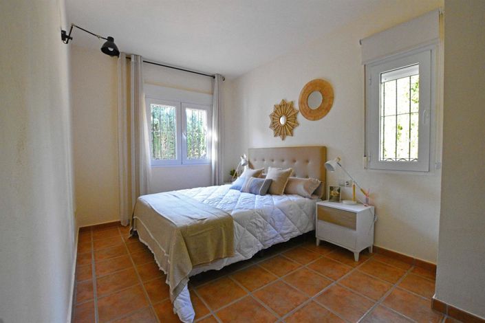 Image No.21-3 Bed Villa for sale