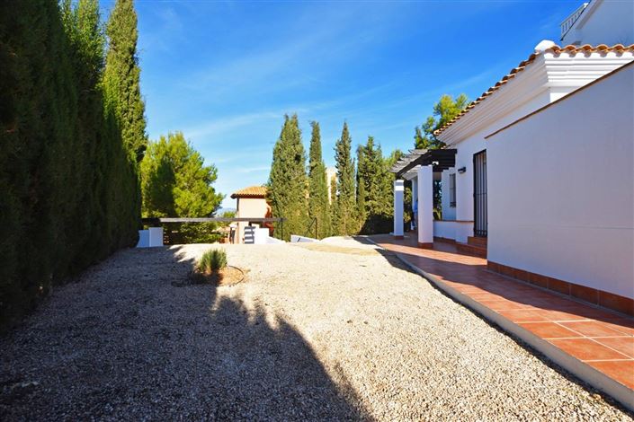 Image No.21-3 Bed Villa for sale