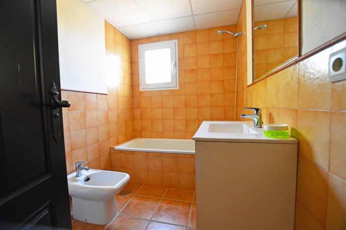 Image No.40-3 Bed Villa for sale