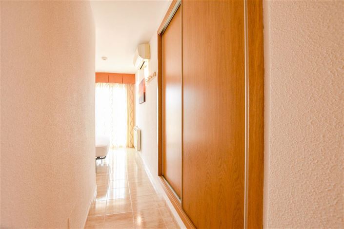 Image No.20-3 Bed Apartment for sale