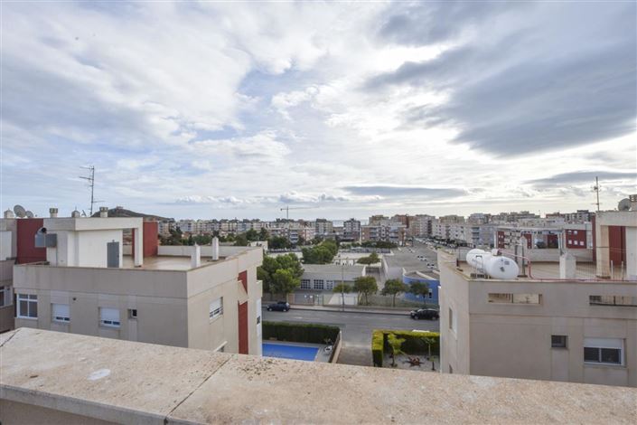 Image No.25-3 Bed Apartment for sale