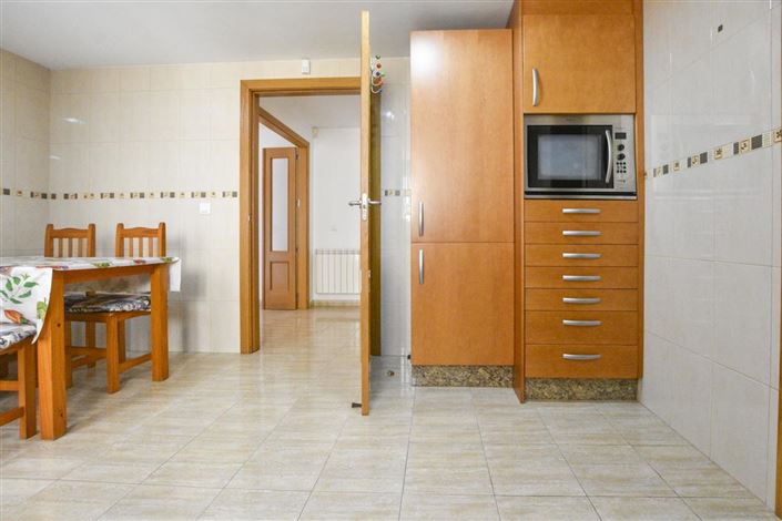 Image No.36-3 Bed Apartment for sale