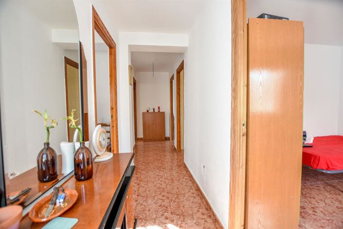 Image No.6-2 Bed Villa for sale