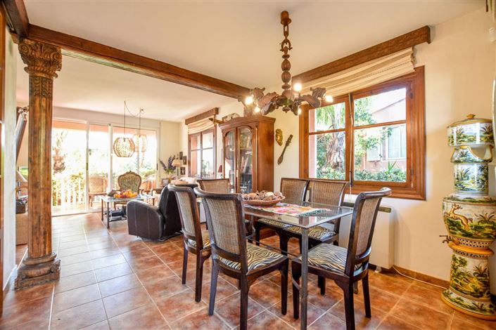 Image No.38-6 Bed Villa for sale