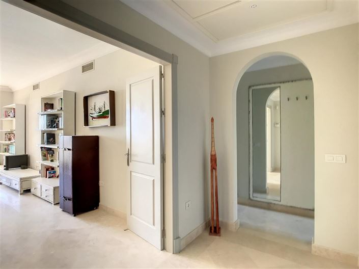 Image No.10-2 Bed Apartment for sale