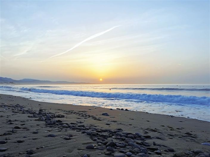 Image No.10-2 Bed Property for sale