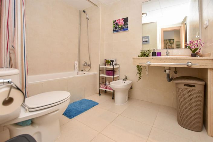 Image No.10-1 Bed Apartment for sale