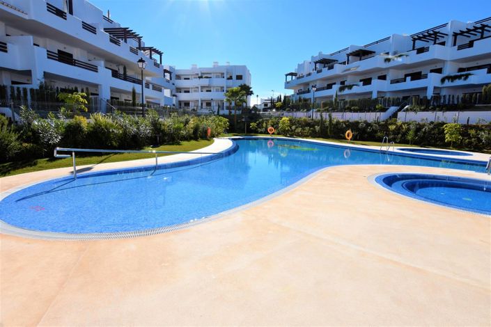 Image No.36-2 Bed Property for sale