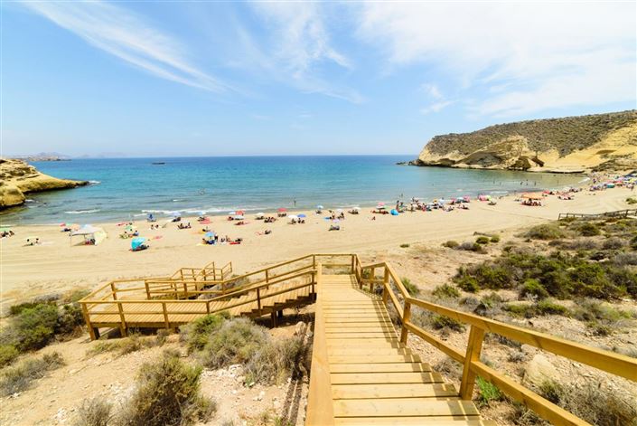 Image No.12-3 Bed Property for sale