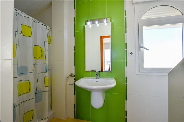 Image No.23-2 Bed Property for sale