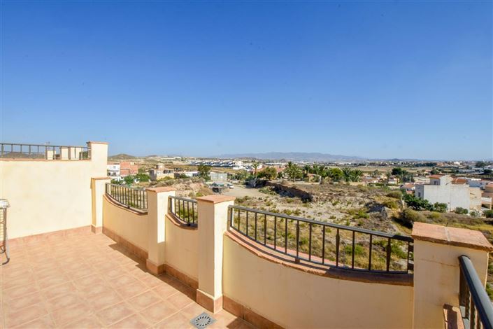 Image No.26-2 Bed Property for sale