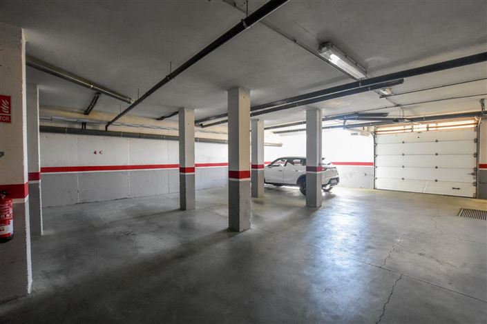 Image No.30-2 Bed Property for sale