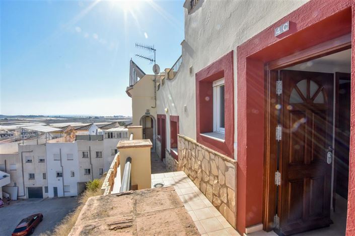 Image No.10-2 Bed Property for sale