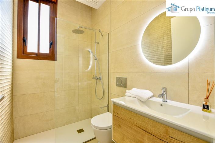 Image No.18-3 Bed Villa for sale