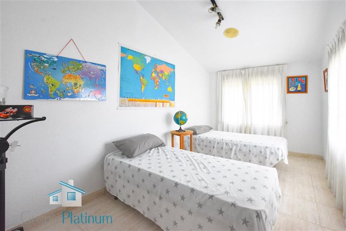 Image No.17-5 Bed Villa for sale