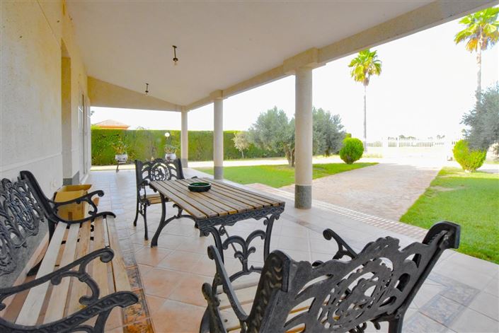 Image No.2-5 Bed Villa for sale