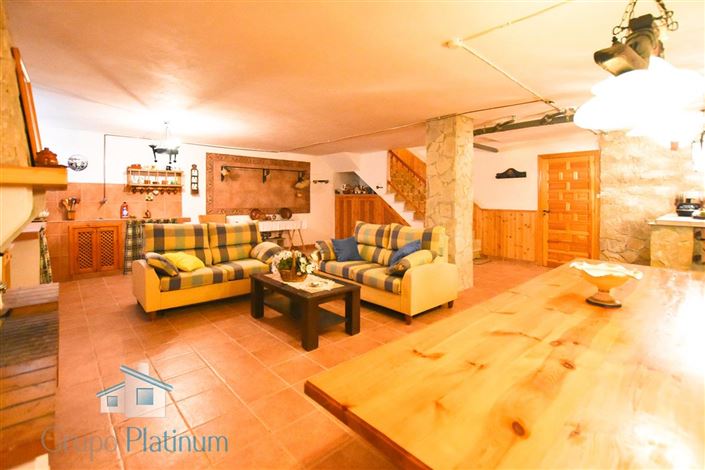 Image No.22-5 Bed Villa for sale