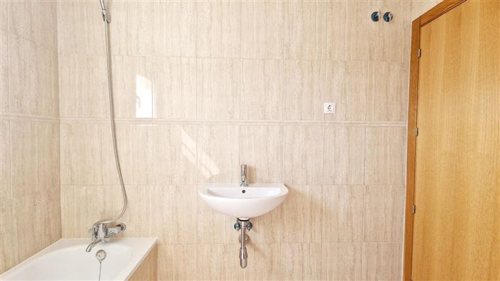 Image No.19-3 Bed Villa for sale