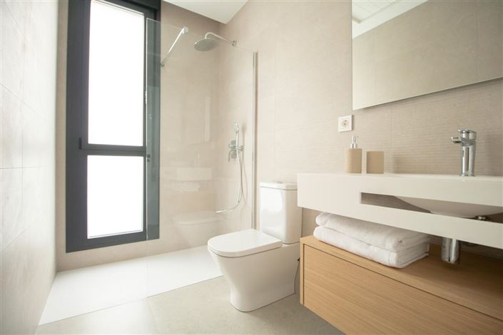 Image No.18-3 Bed Villa for sale