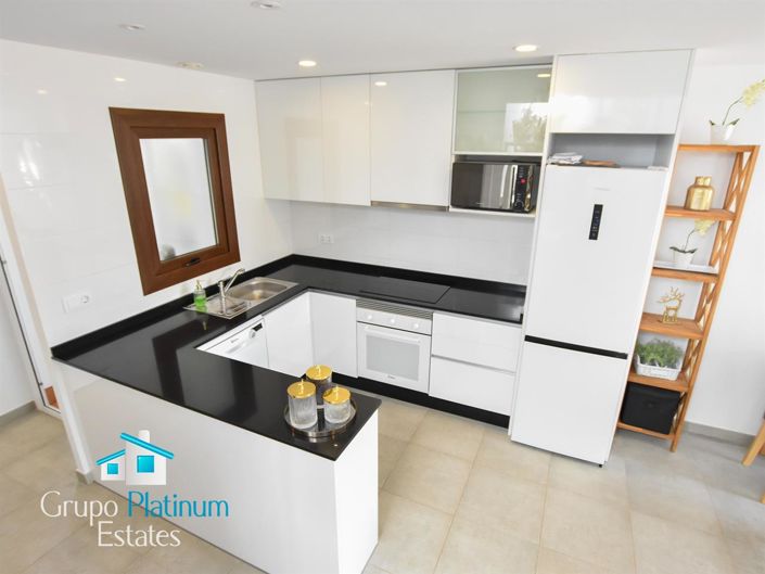 Image No.6-2 Bed Property for sale