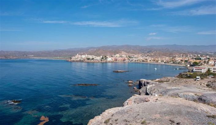 Image No.16-4 Bed Property for sale