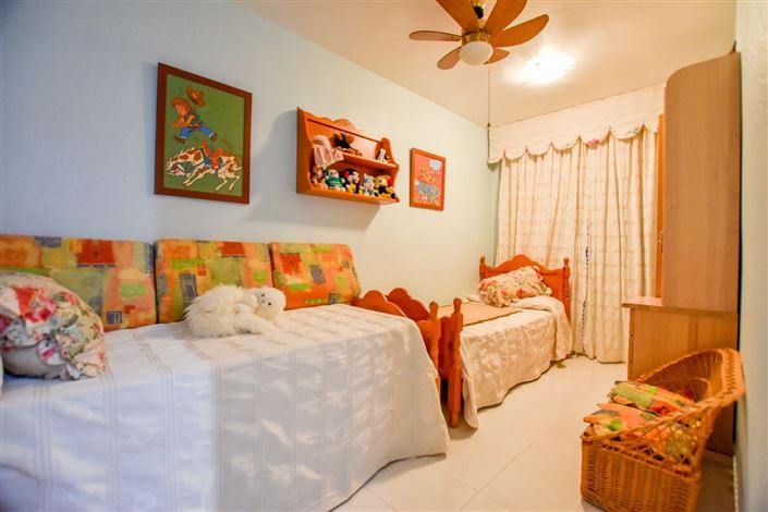 Image No.19-3 Bed Property for sale