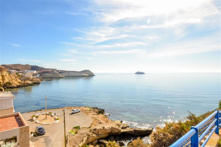 Image No.34-3 Bed Property for sale