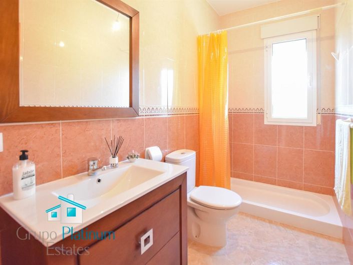 Image No.14-3 Bed Villa for sale