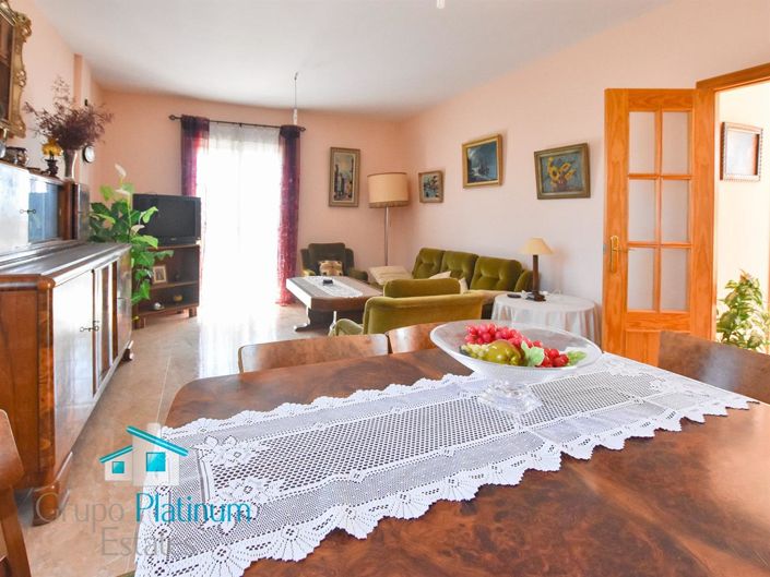 Image No.19-3 Bed Villa for sale