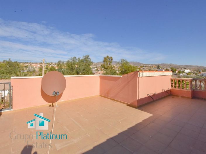 Image No.28-3 Bed Villa for sale