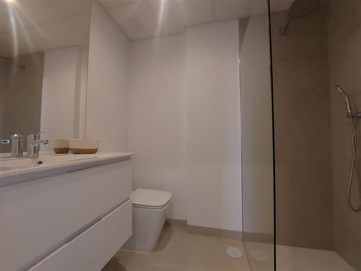 Image No.15-2 Bed Apartment for sale