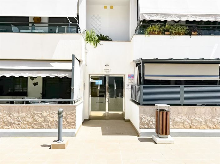 Image No.25-2 Bed Apartment for sale