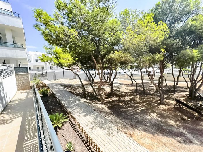 Image No.40-2 Bed Apartment for sale