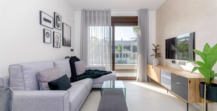 Image No.12-3 Bed Property for sale