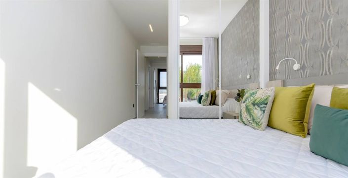 Image No.15-3 Bed Property for sale