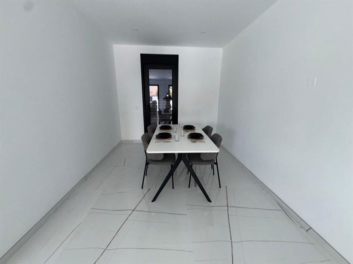 Image No.14-3 Bed Villa for sale