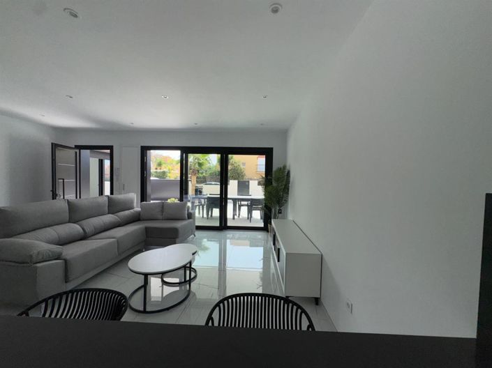 Image No.20-3 Bed Villa for sale