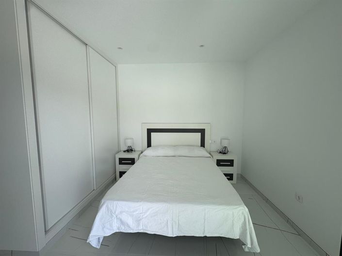 Image No.23-3 Bed Villa for sale