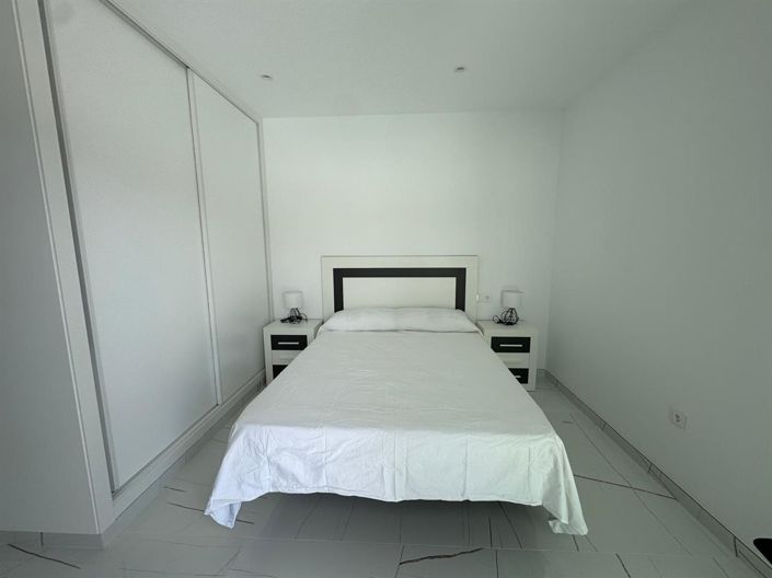 Image No.28-3 Bed Villa for sale