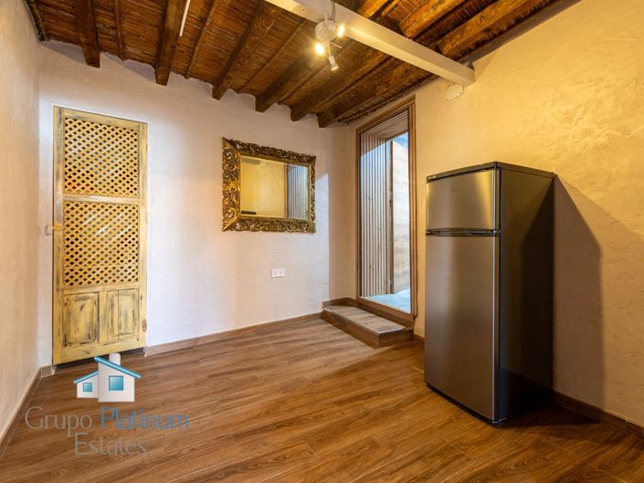 Image No.14-6 Bed Villa for sale