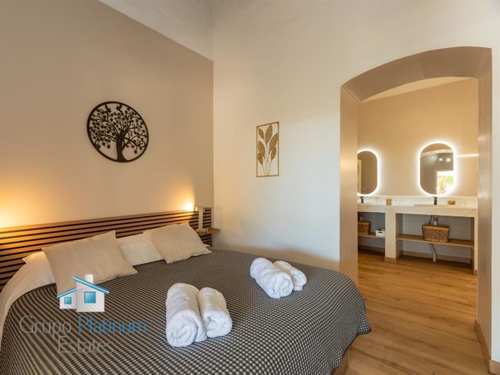 Image No.27-6 Bed Villa for sale