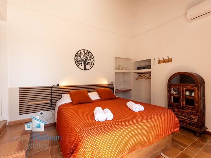 Image No.30-6 Bed Villa for sale