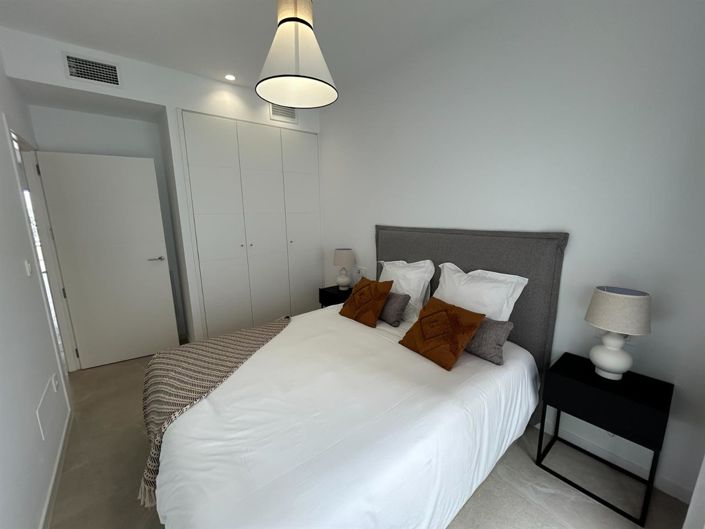 Image No.40-3 Bed Villa for sale